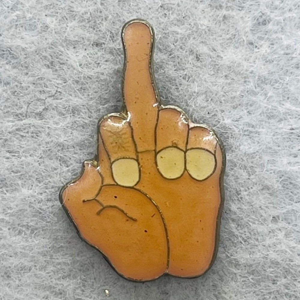🔮 5/$25‎ Vintage Middle Finger Flip Off Pin
